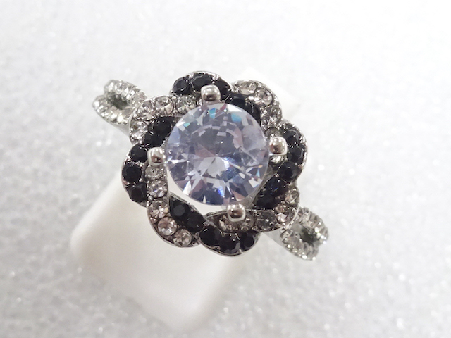 CRYSTAL FASHION RING / JP SIZE 20